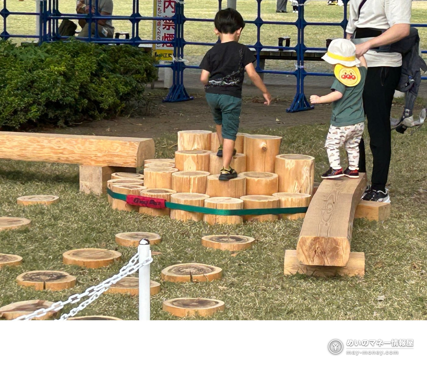 Taste of Tokyo 2026: Tokyo-Grown Food Festival in Marunouchi, Hibiya and Toyosu (Oct 23–25) 7 Small children playing on logs and a wooden balance beam